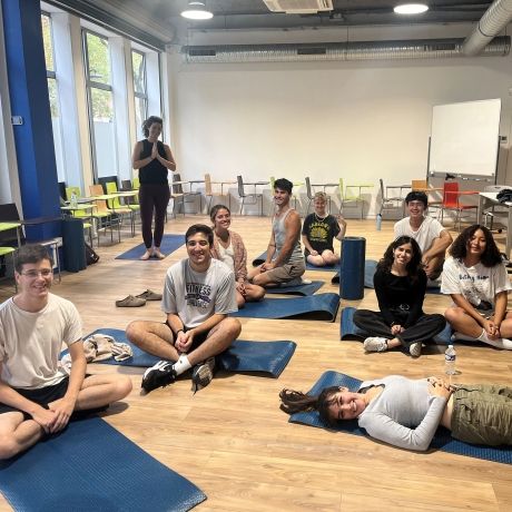 paris yoga class abroad