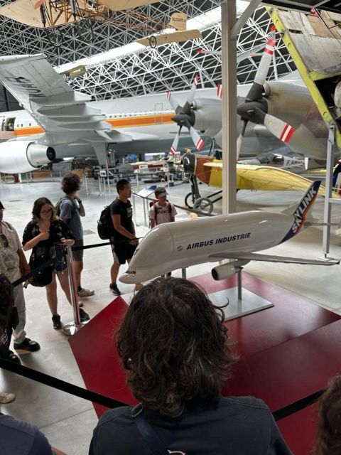 Students on a guided tour of Aeroscopia.