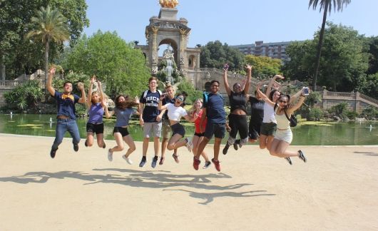 students jump abroad barcelona