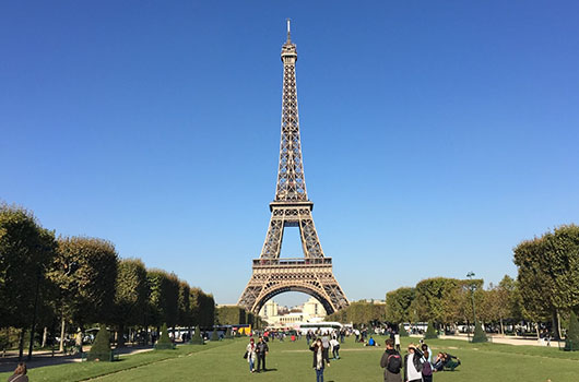 paris france study abroad eiffel tower