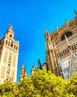 seville-giralda-tower-seville-cathedral