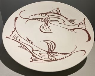 tradition fish drawing plate