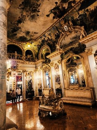 Inside Cerralbo