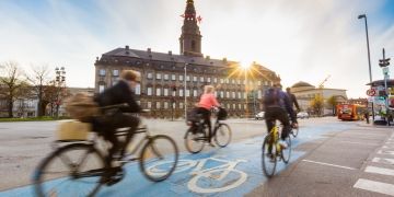People rides bikes in Copenhagen