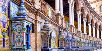 Seville Plaza de Espana columns