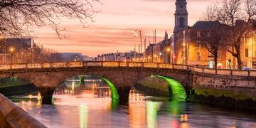 Ireland_Dublin_Grattan Bridge