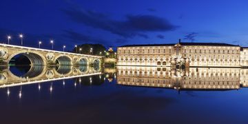 toulouse-pont-neuf-night-reflection