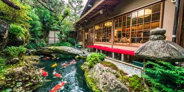 kyoto-stream-koi-house