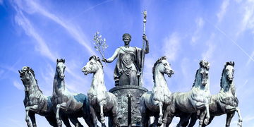 milan-arco-della-pace-statue