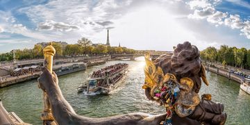 paris-pont-alexandre-iii-bridge-eiffel-tower-background