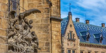 prague-statues-st-vitus-cathedral