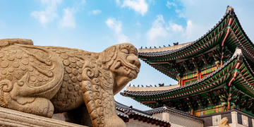 seoul-haetae-statue-gwanghwamun-gate