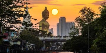 bangkok-hero-only-big-buddha-statue-modern-building-sunset