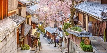 kyoto-s-historic-higashiyama-ward.jpg
