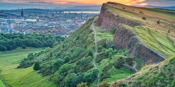 salisbury-crags-in-edinburgh.jpg