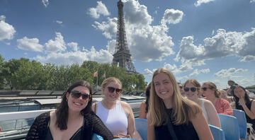 paris students study abroad boat cruise