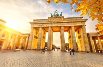berlin-brandenburg-fall-leaves