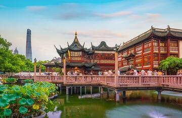 yuyuan-garden-district-in-shanghai-2.jpg