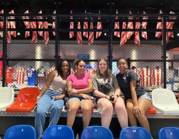 students in the Atlético de Madrid Museum