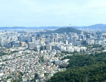 A mountain view of the heart of Seoul.