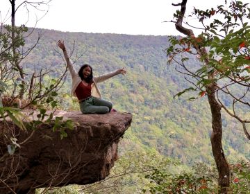 Me at the Pha Diao Dai Cliff