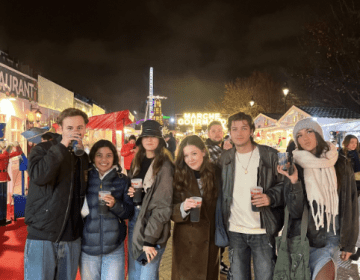 paris christmas market group of students abroad