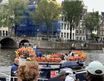 Flower boat