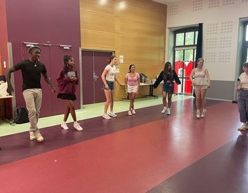 COMDT dance