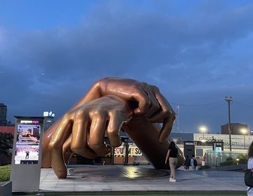 Gangnam Style Statue