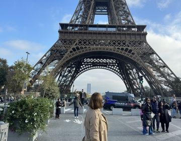 eiffel tower 