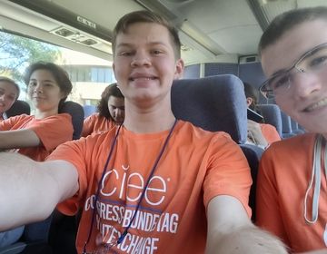 CBYXers on way to airport