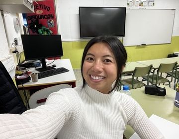 Teaching English in Madrid classroom