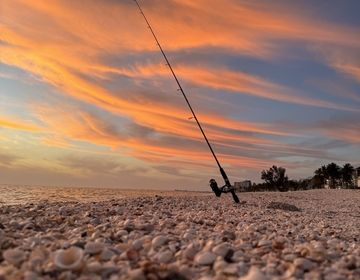 Deacon used his down time to travel, including taking in some of Florida's beautiful beaches.
