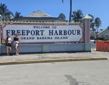 Summer and a friend from her internship took a cruise from Florida to the Bahamas.