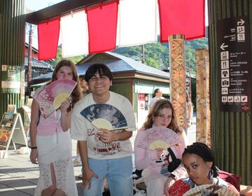 HSSA Students buy Senshu Fans at Uzumasa Kyoto Village