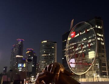 Picture of the Gangnam Style statue