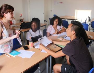 hssa toulouse students in class