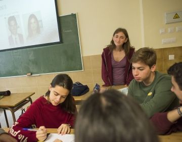 Teach in Spain teacher in class with her students