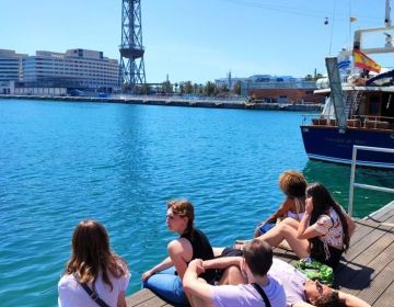 barcelona spring lake sunny day