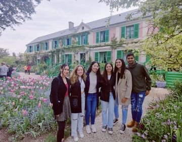 paris students garden visit