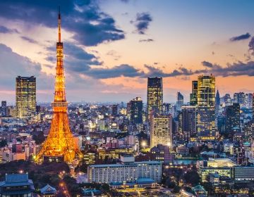 tokyo skyline at night