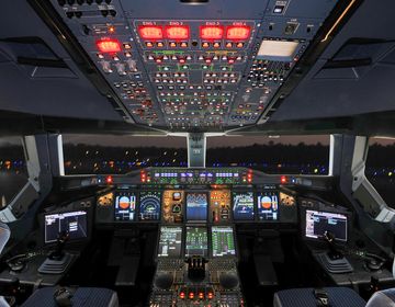 toulouse-custom-airbus-cockpit
