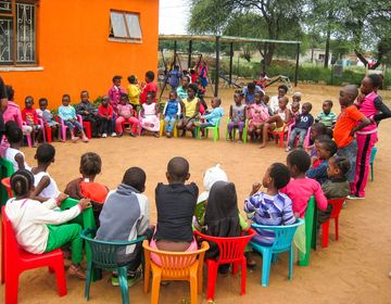 gaborone-school-children-circle-outside
