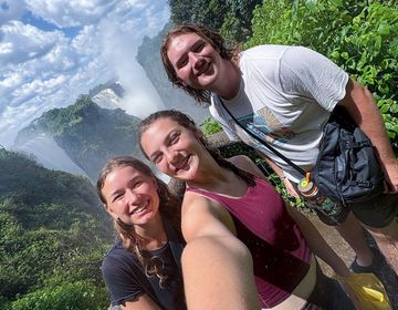 gaborone-students-selfie-victoria-falls