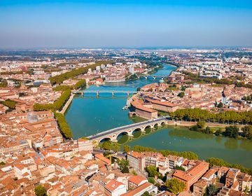 toulouse-and-garonne-river.jpg