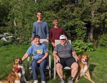 host-family-with-students-dogs-high-school