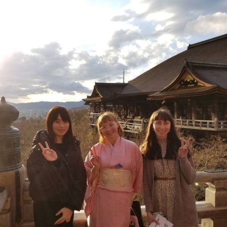 kyoto japan students in kimonos