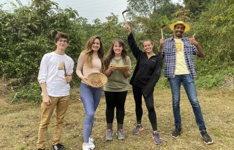 sichuan excursion student volunteers farming