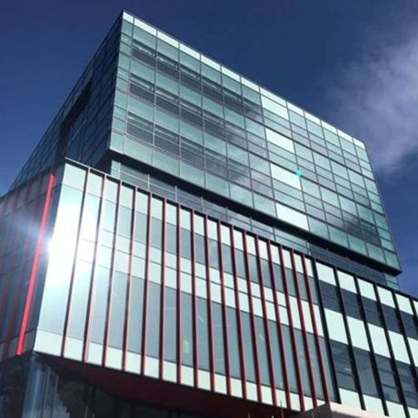 glasgow university building sun reflection