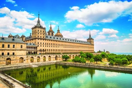 Castle by the water in Madrid